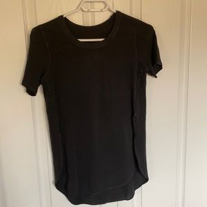 Lululemon Tee